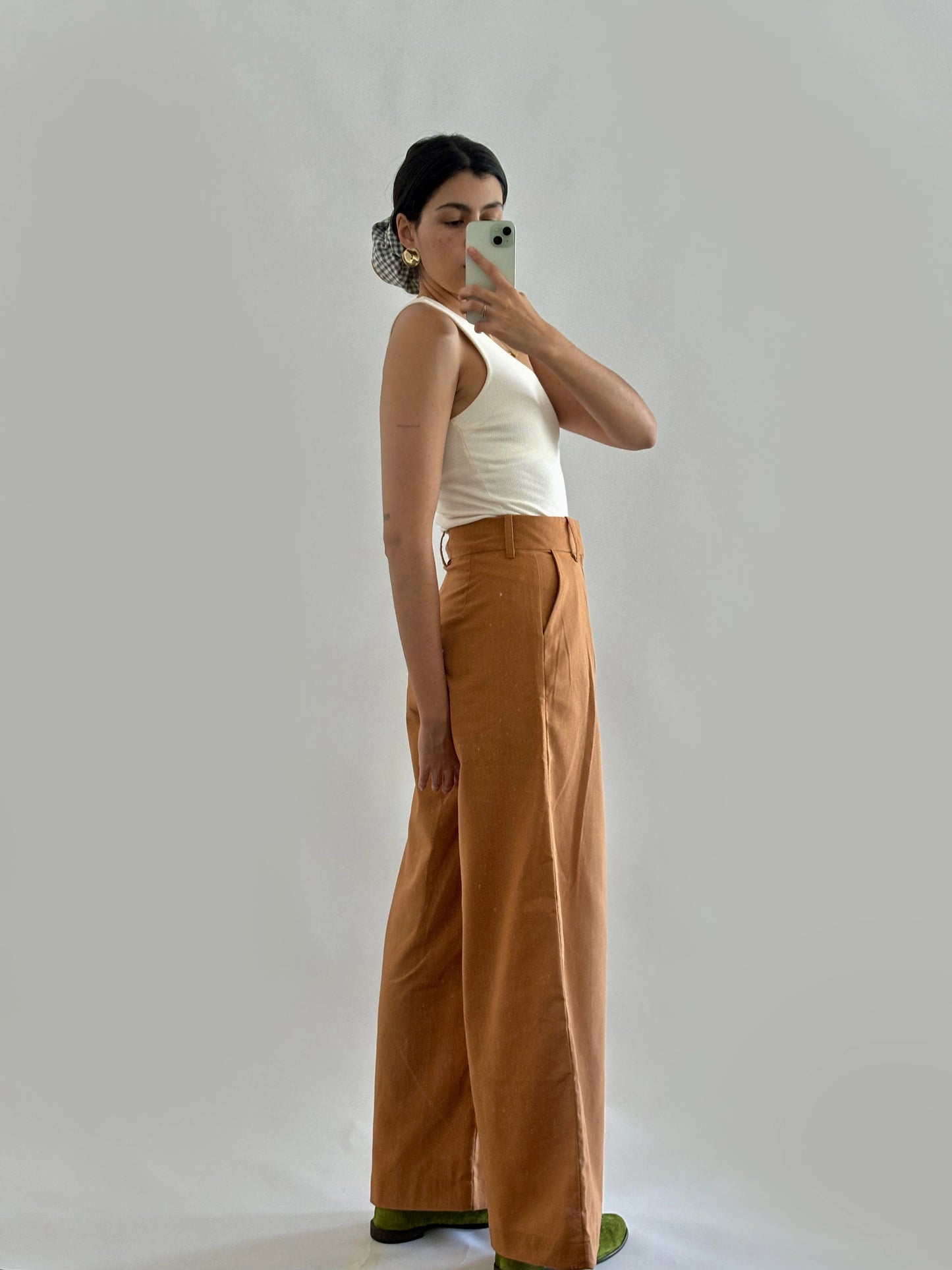 calça Layse caramelo