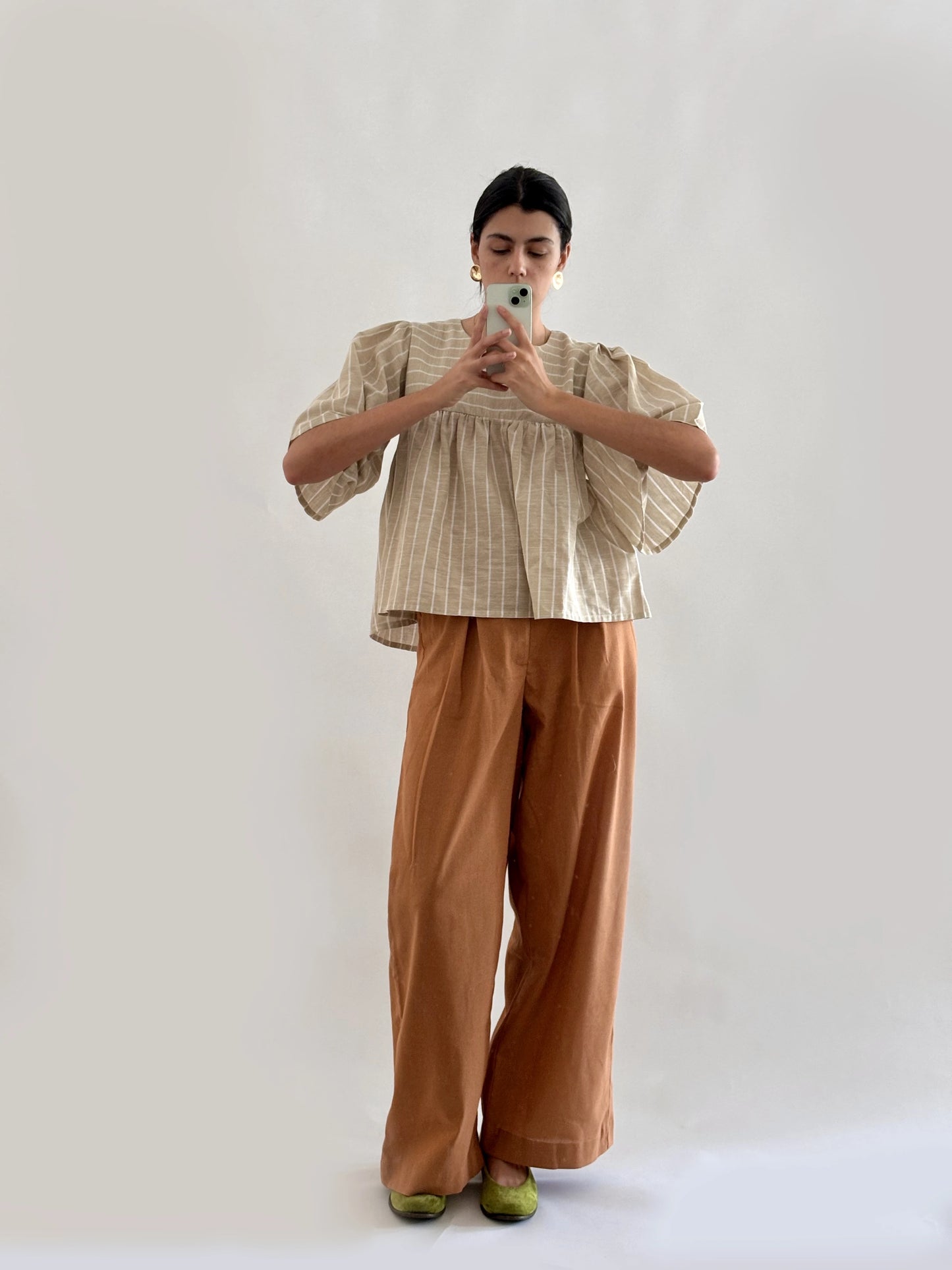 calça Layse caramelo