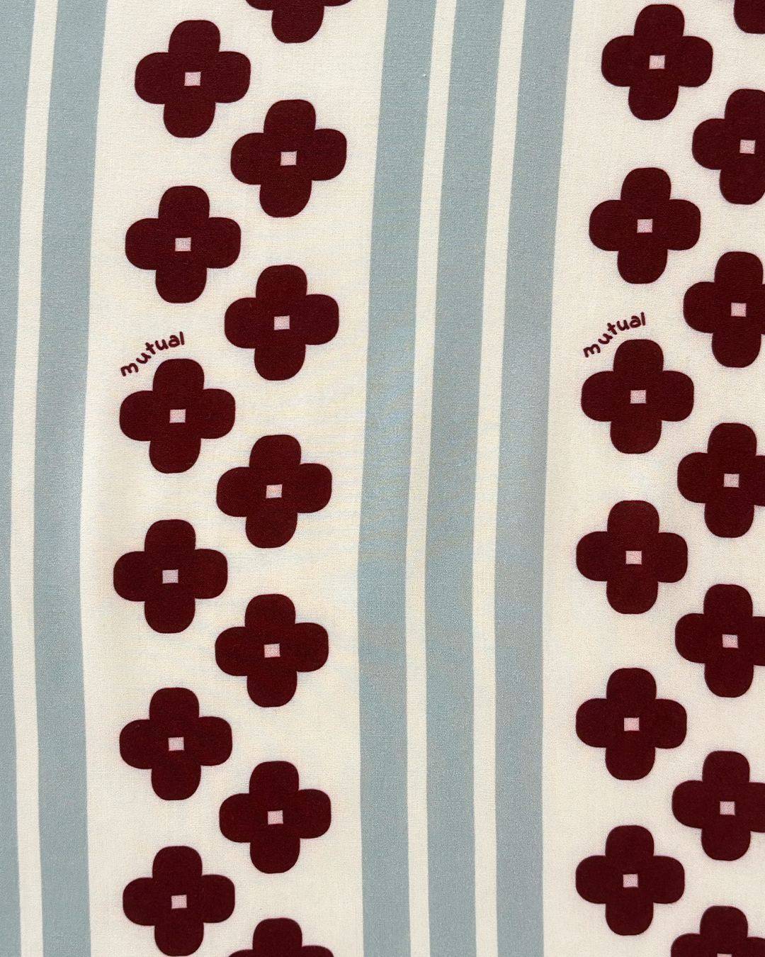 lenço mutual listrado e floral