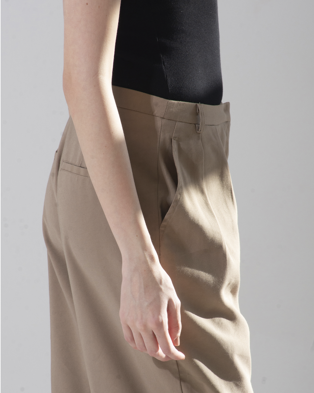 calça Betina bege