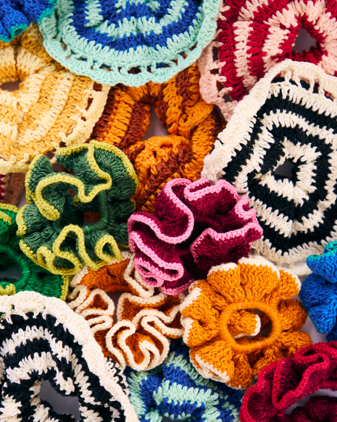 scrunchie crochê laranja