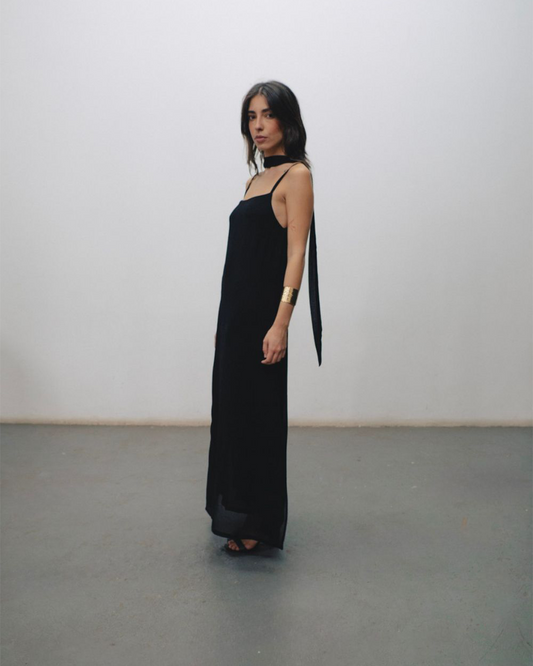 vestido longo decote reto preto